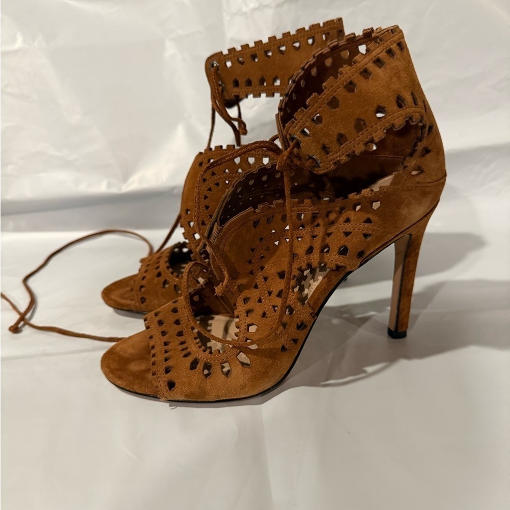 Via Spiga Elysia Perforated Heel Size 6